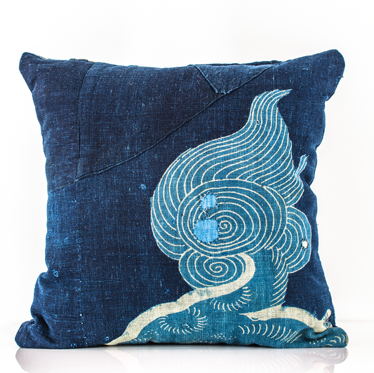 Antique Japanese Boro Foo Dog Indigo Pillow